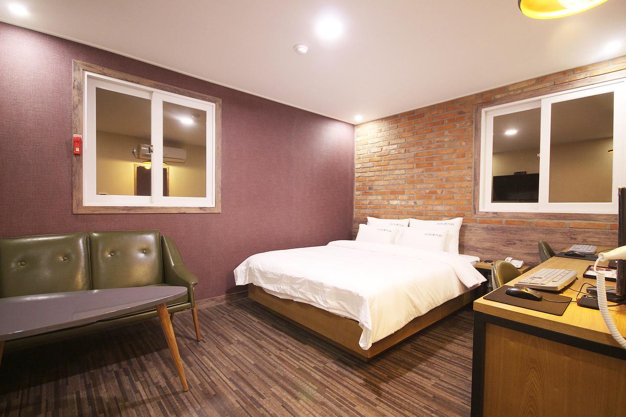 Hotel Play Пхохан Экстерьер фото