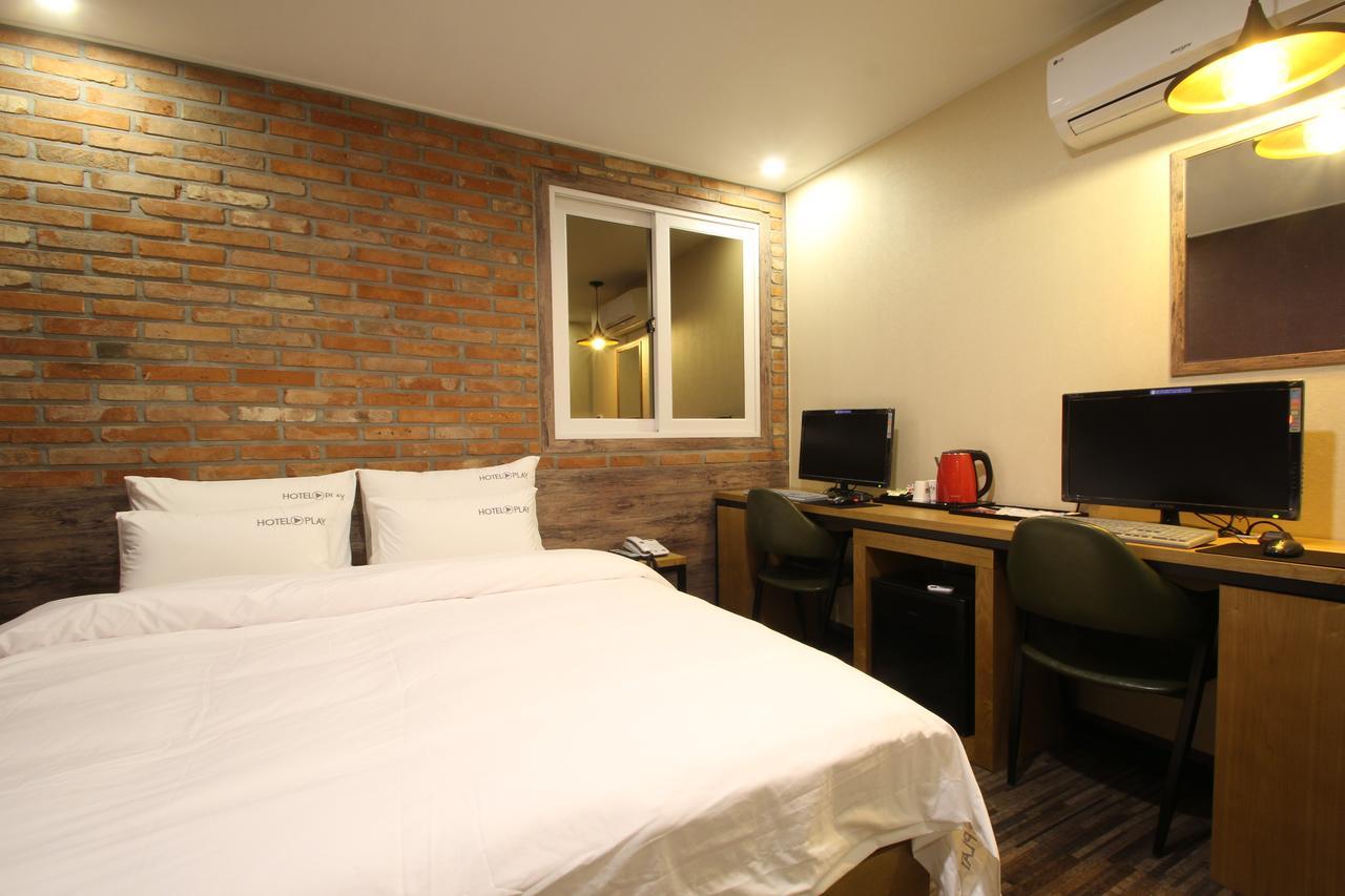 Hotel Play Пхохан Экстерьер фото